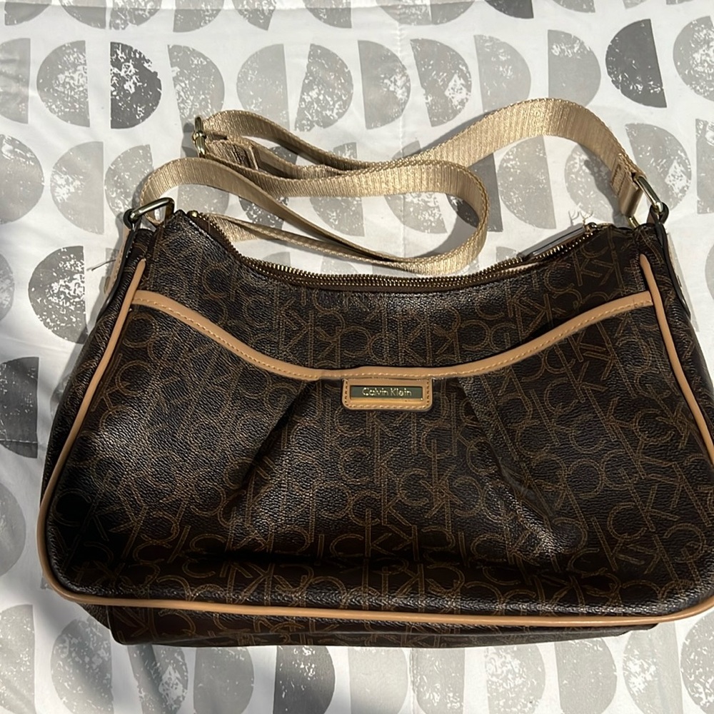 Calvin Klein Crossbody